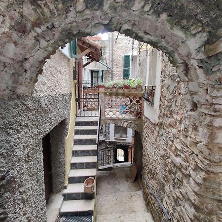 Casa Del Gufo Daire Perinaldo Dış mekan fotoğraf