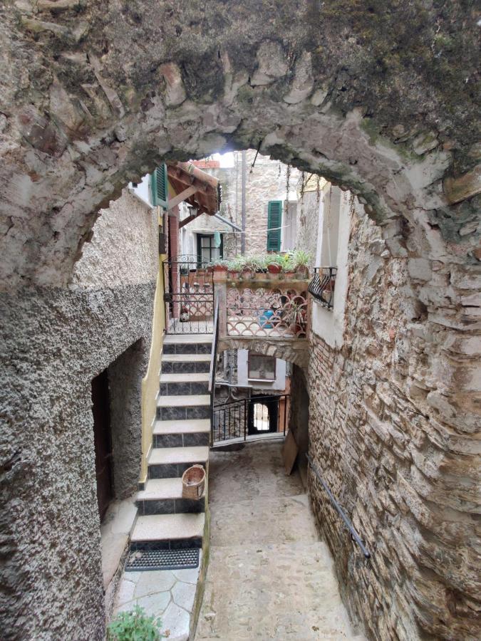 Casa Del Gufo Daire Perinaldo Dış mekan fotoğraf